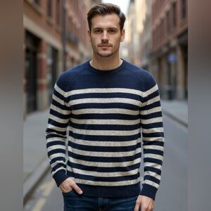 American Eagle Outfitters Men's Navy and Cream Striped Crewneck Sweater